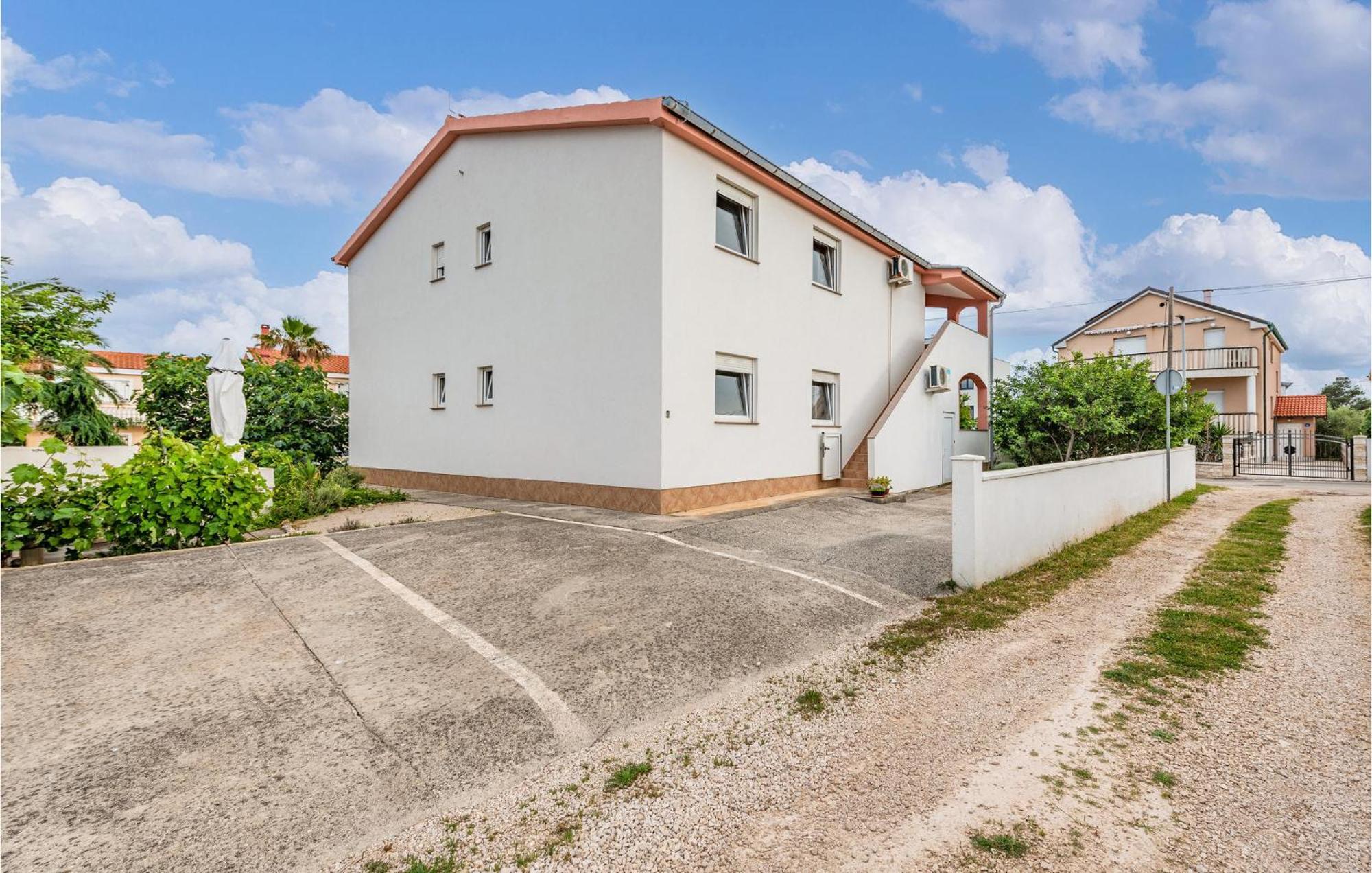 Lovely Apartment In Vir With Kitchen מראה חיצוני תמונה