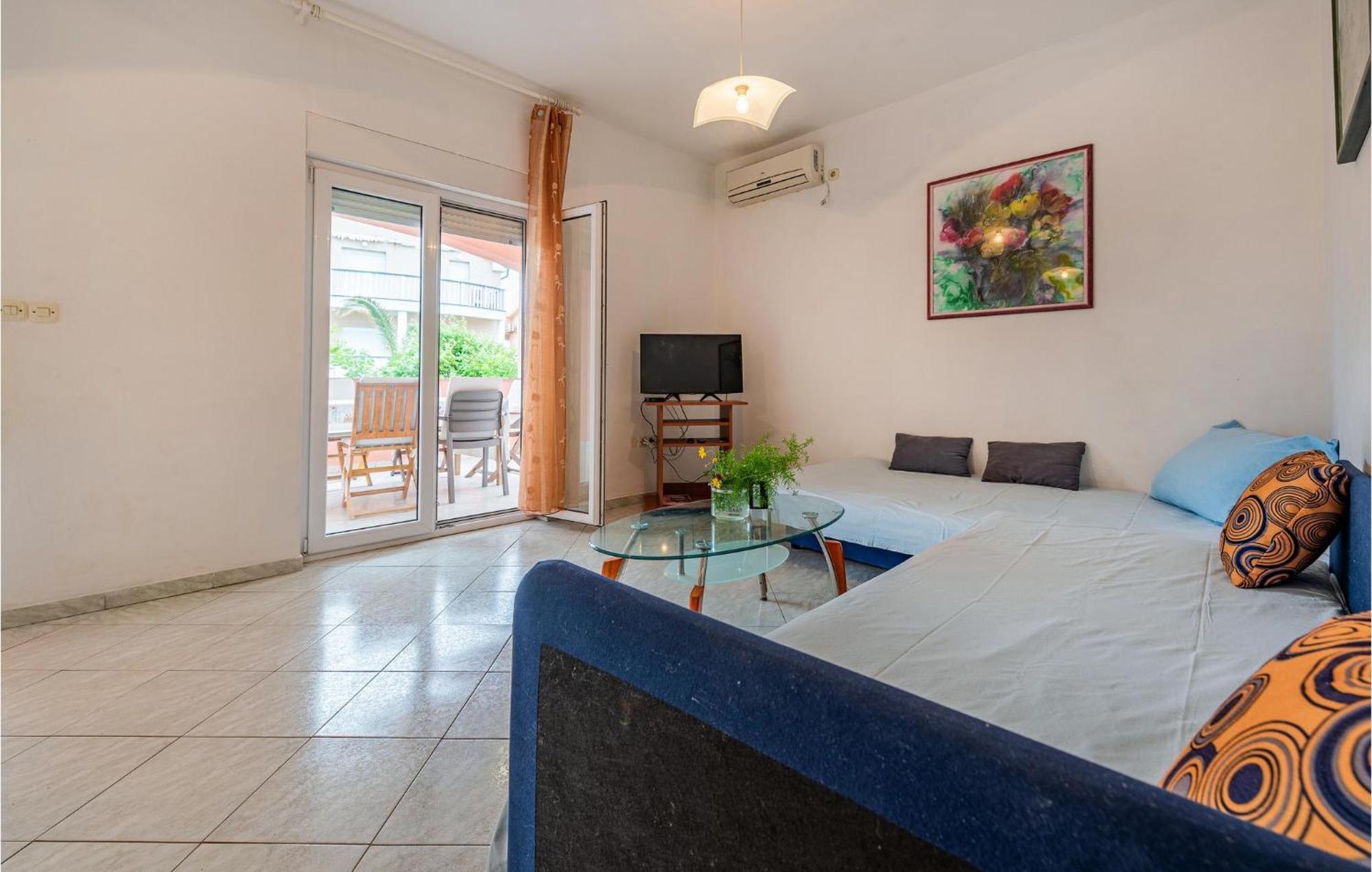 Lovely Apartment In Vir With Kitchen מראה חיצוני תמונה